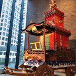 氷川山車展示・江戸型山車人形展示・茜囃子演奏・提灯展示